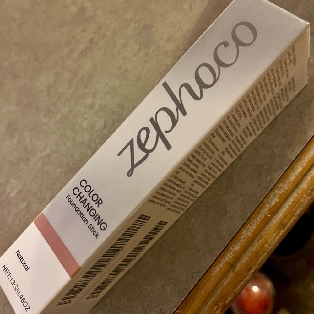 Zephoco Color Changing Foundation Stick - Picture 3 of 12